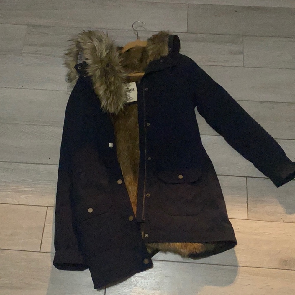Hollister size small winter coat with fur inside and hood